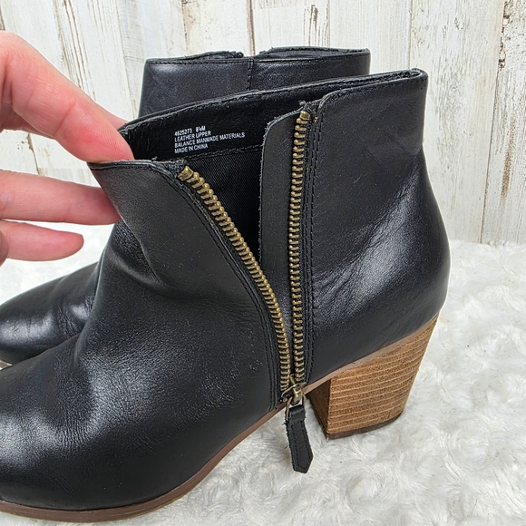 Crown Vintage Black Leather Ankle Booties Size 8.5 - Picture 5 of 8